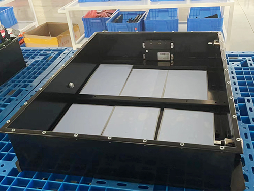 高效热管理:导热硅胶片助力储能电池包散热优化