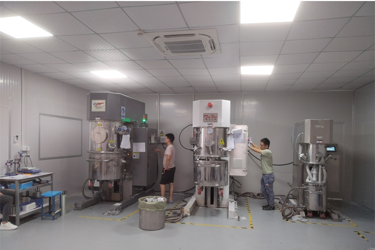 导热硅胶搅拌车间